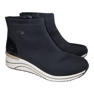 Remonte,.Black and White Water-Resistant Boot, Size 40 (81/2-9)
